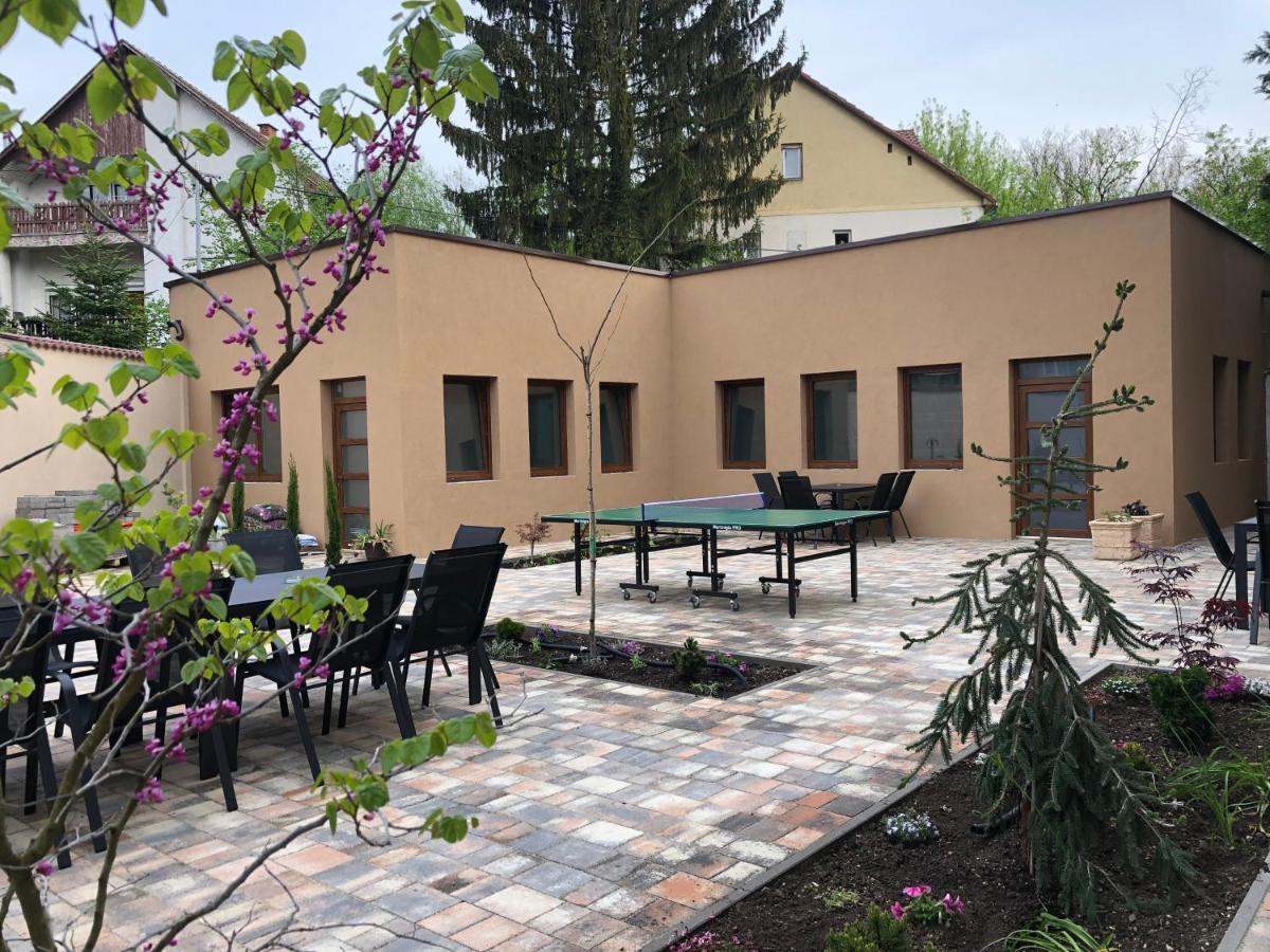 Second Home Apartments Miskolctapolca Экстерьер фото